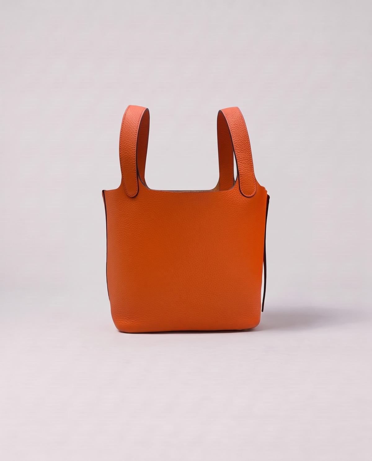 Valentina Ostuni Small bag in Orange, three-quarter view