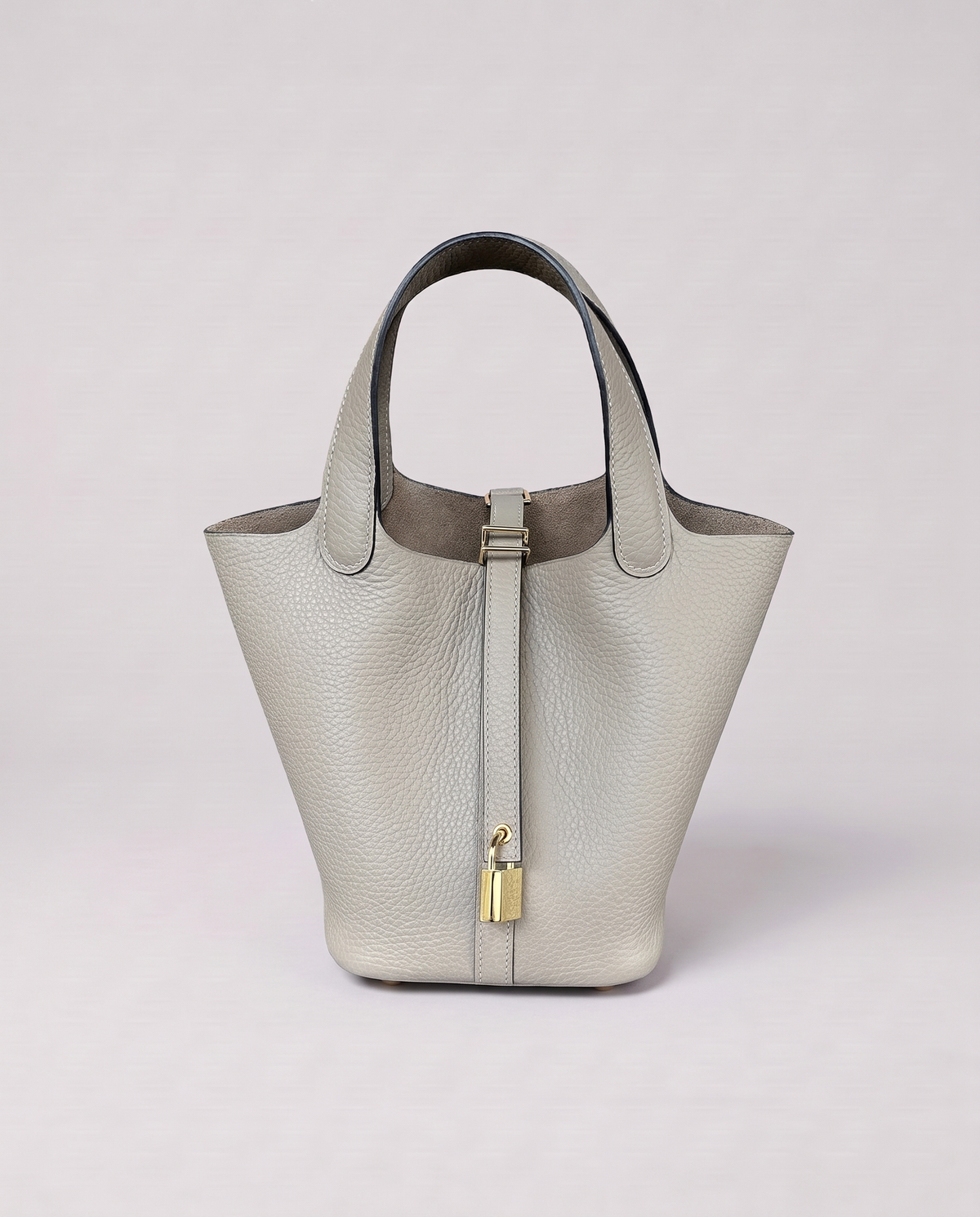 Valentina Ostuni Small bag in Pearl, three-quarter view