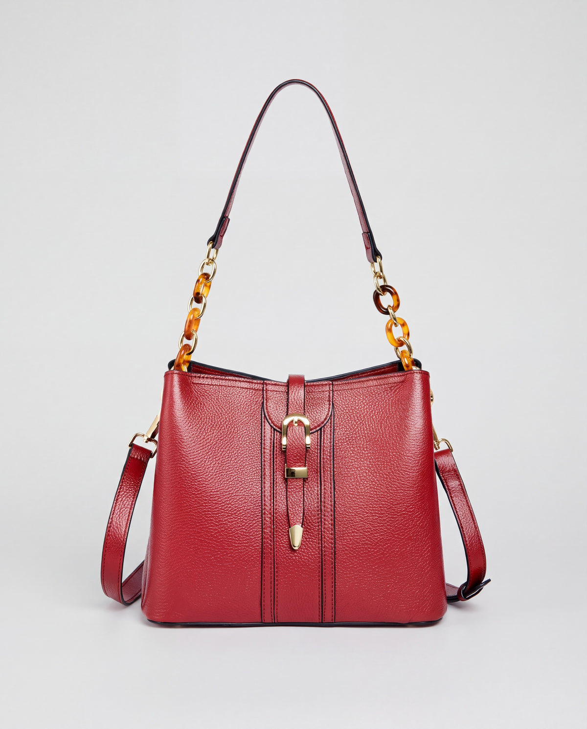 Outline bag in Red – front view