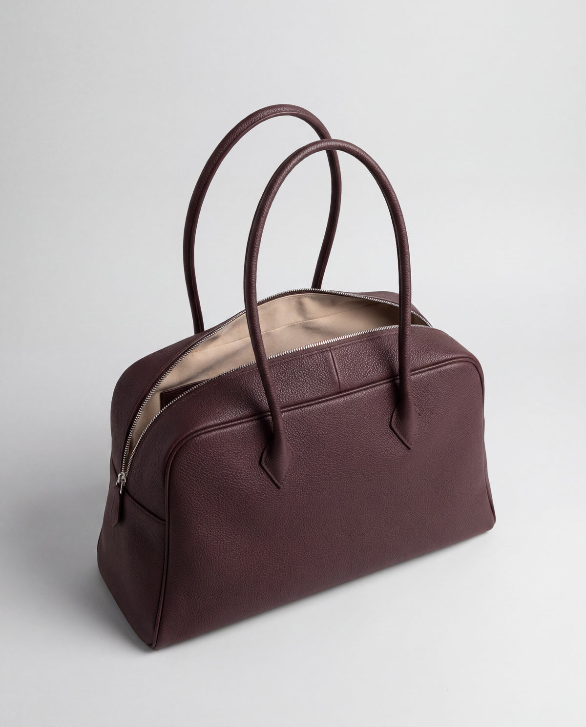 Pillow bag in Chocolate – inside view
