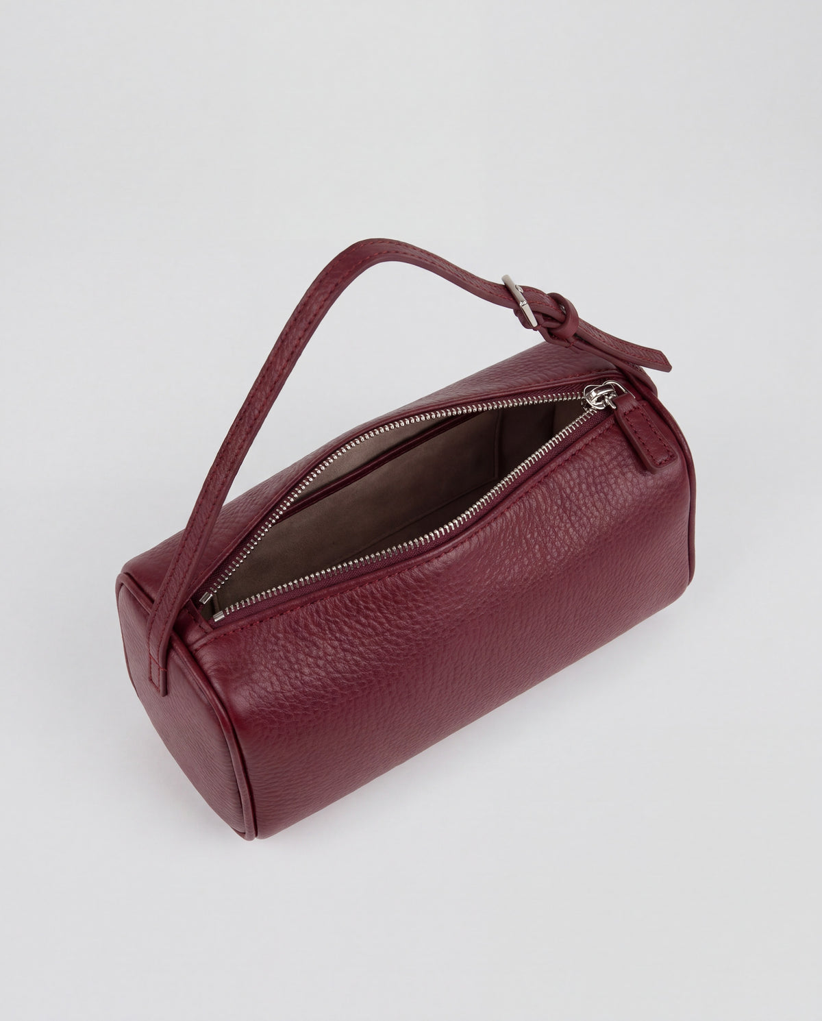 Roll bag in Burgundy – inside view