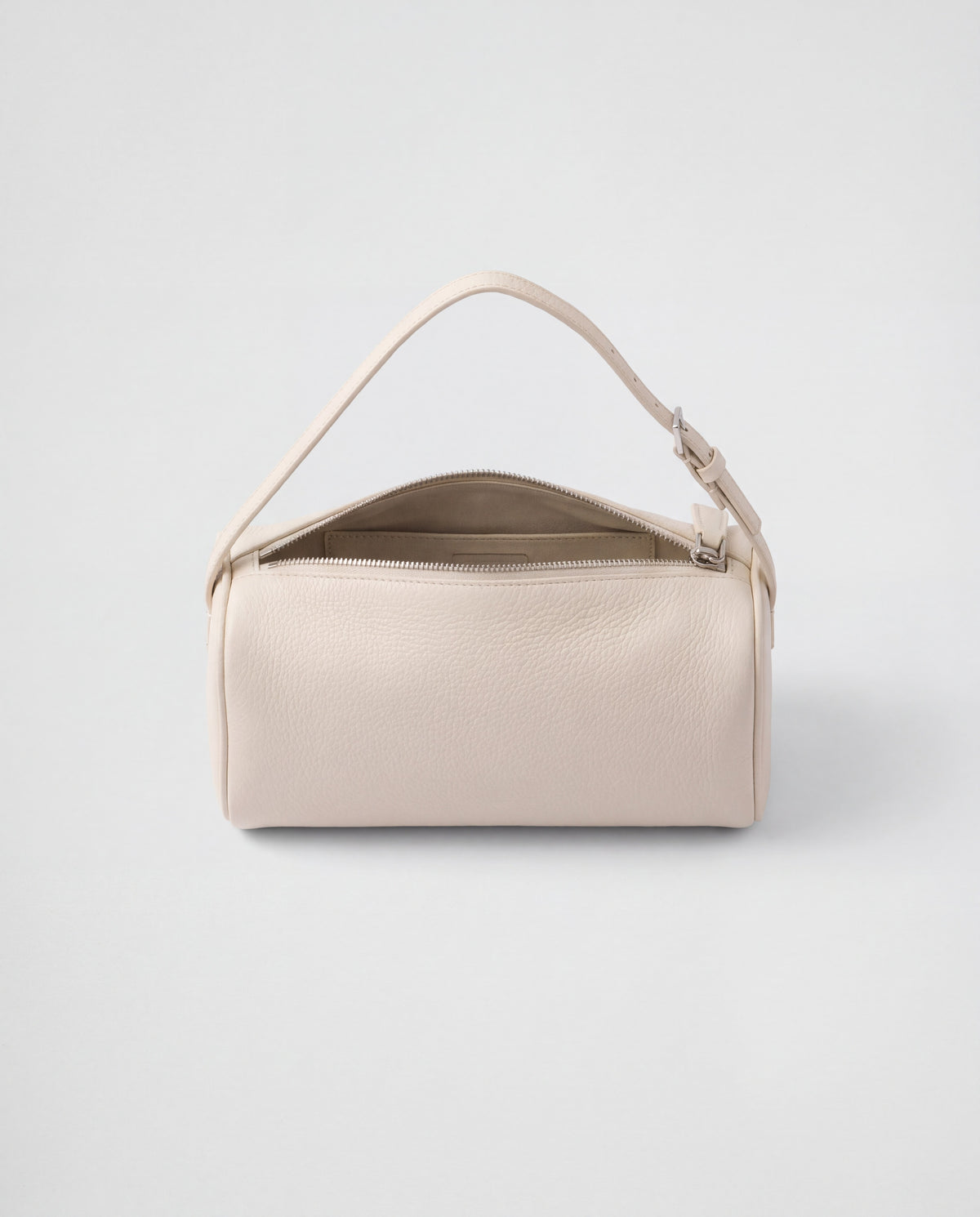 Roll bag in Ivory – inside view