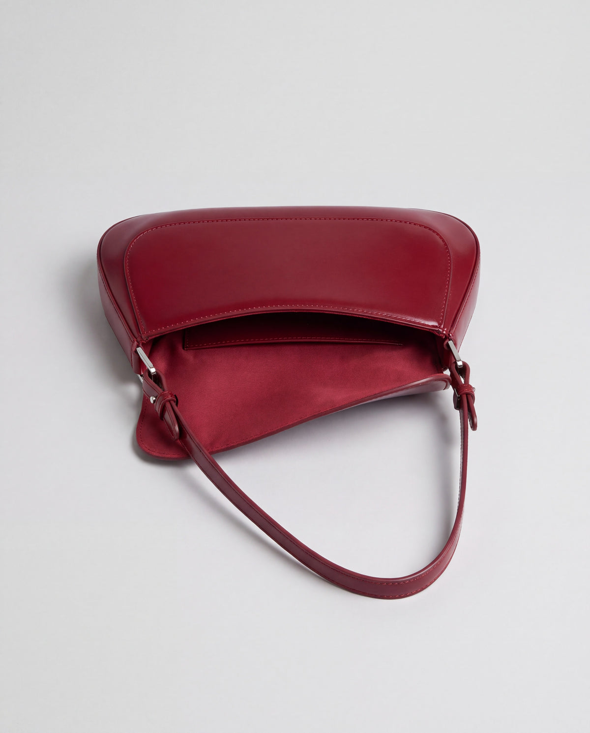 Rue bag in Red – inside view