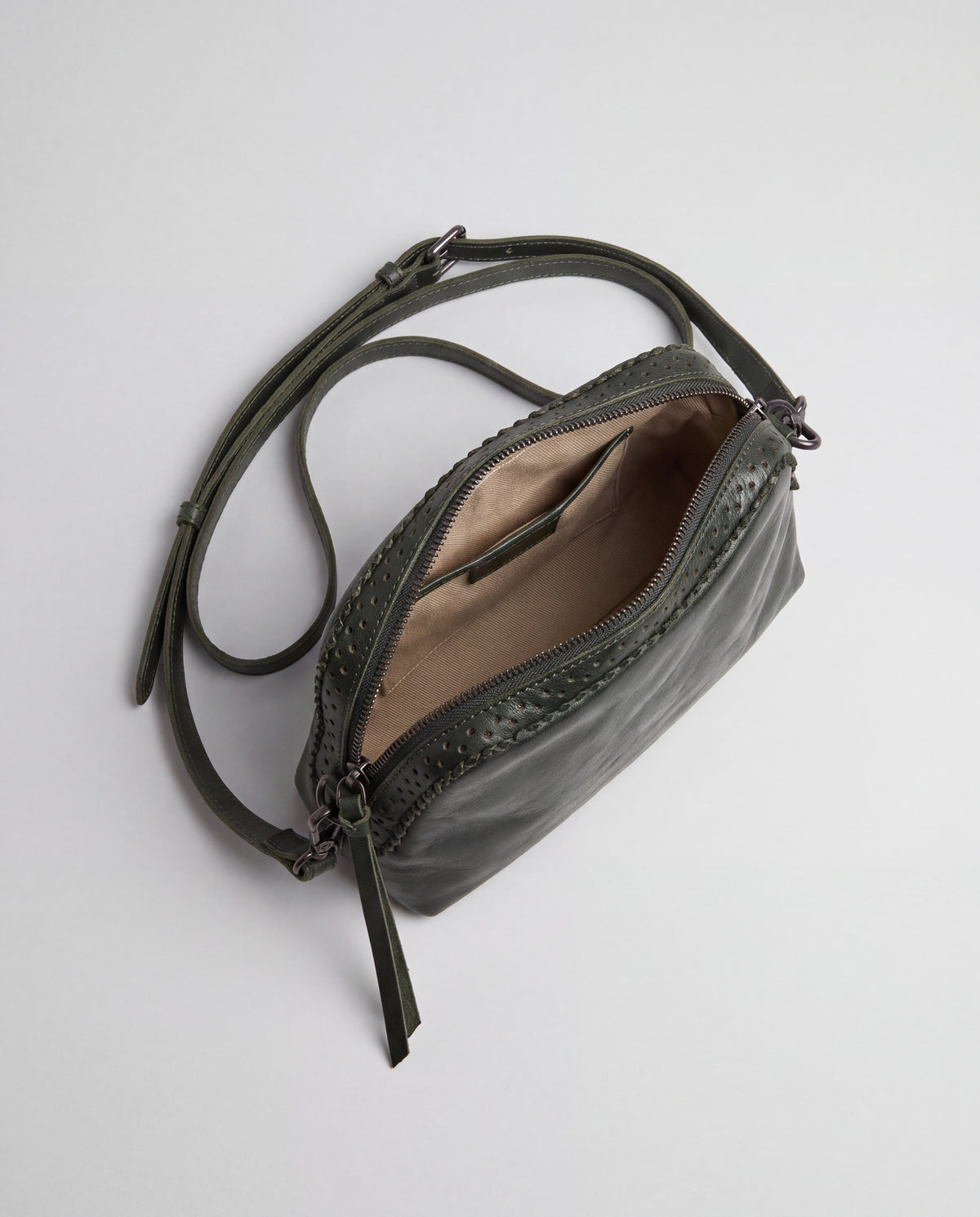 Shell bag in Green – inside view