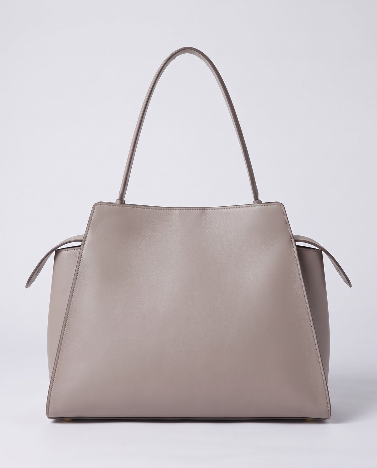 Siracusa structured leather bag in Stone – back view
