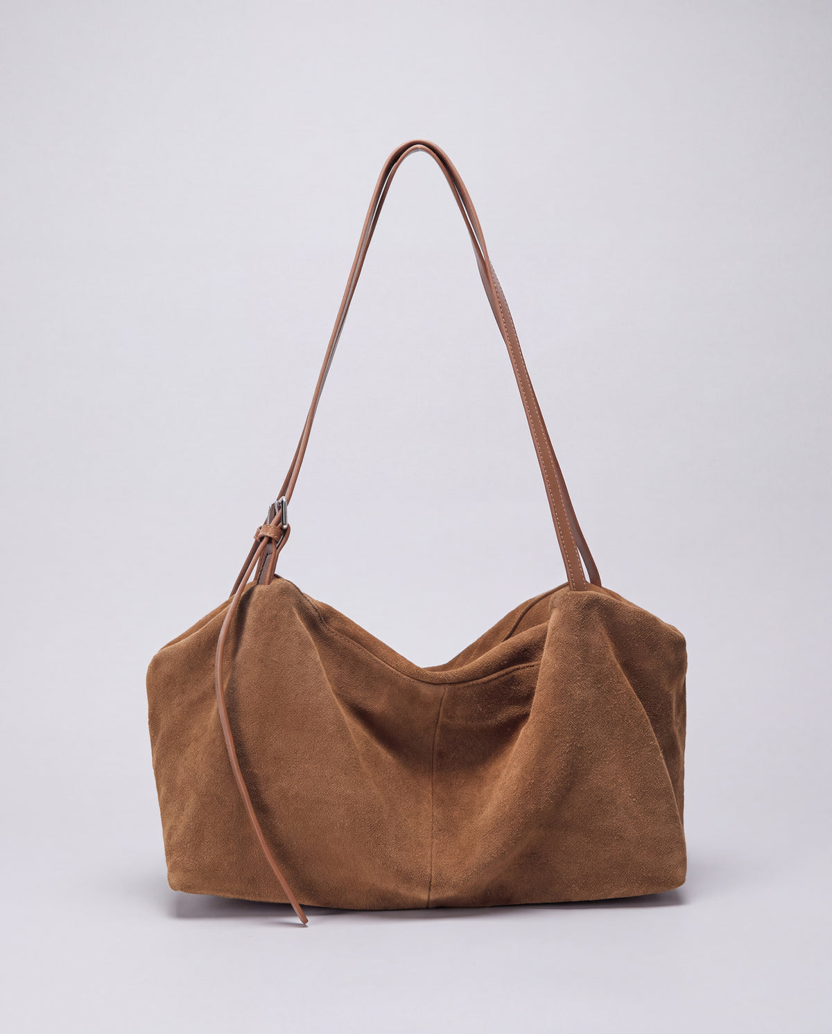 Slouch bag in Camel – front view