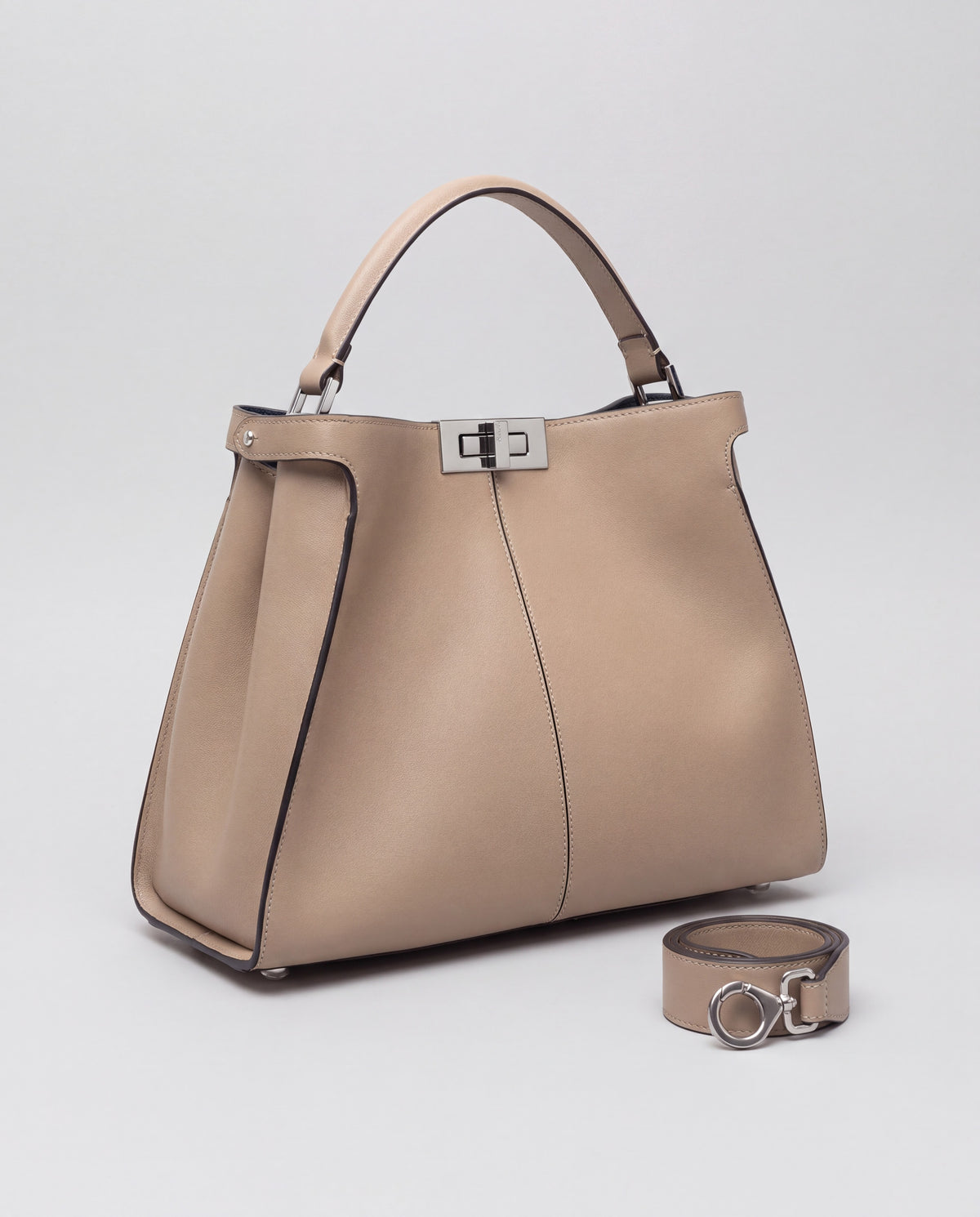 Sola bag in Beige – three-quarter view