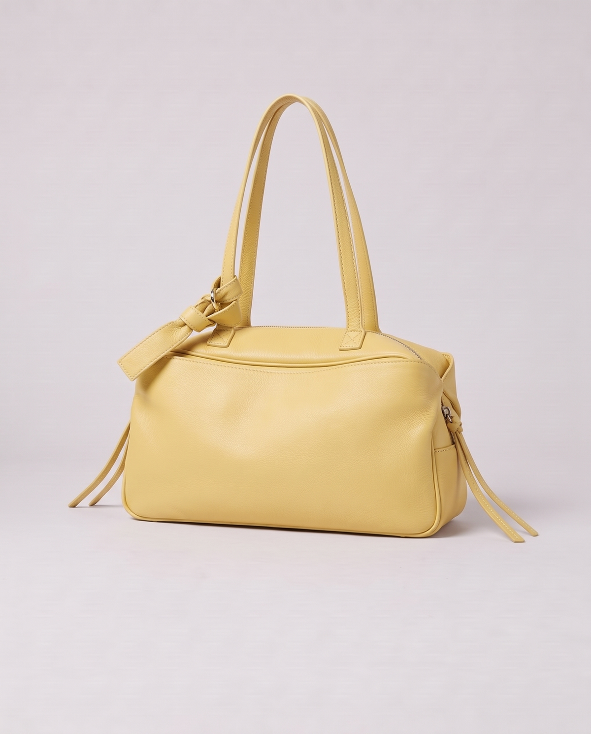 Valentina Treviso Large bag in Butter, three-quarter view