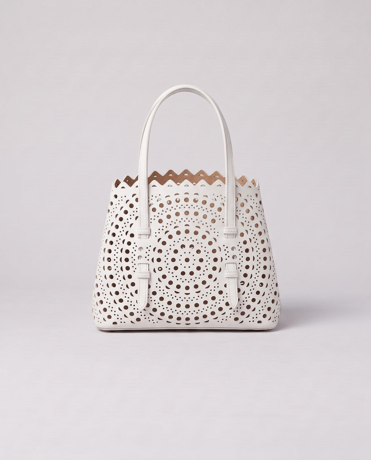 Valentina Urbino Medium bag in White, front view