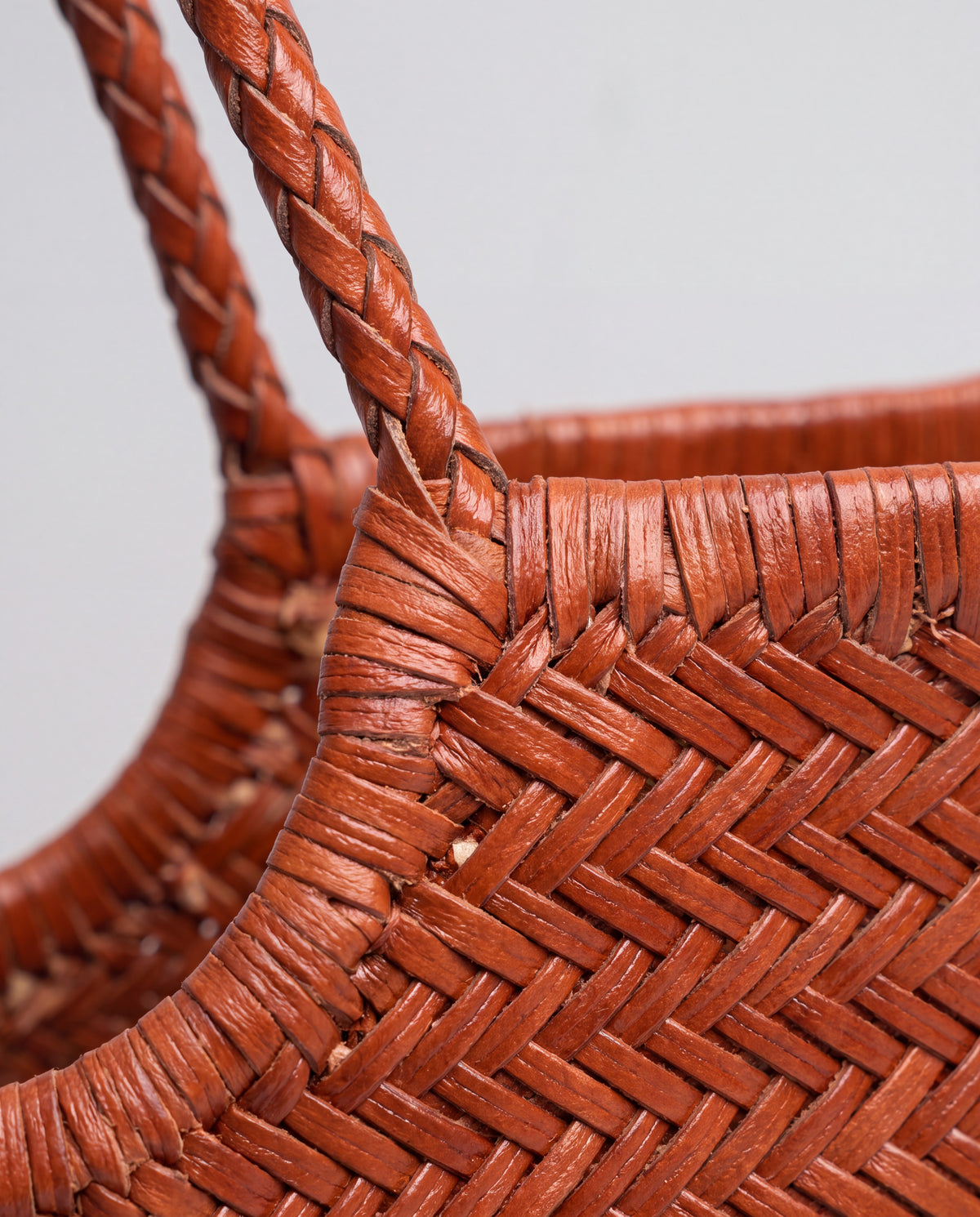 Weave bag in Rust – hardware detail